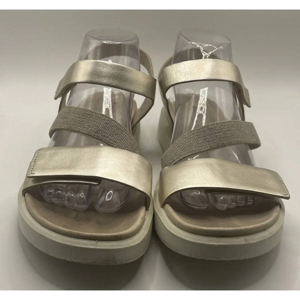 ECCO Z5741 Flowt Women's Metallic Gold Leather Flat Sandal Size 40‎  9-9.5
